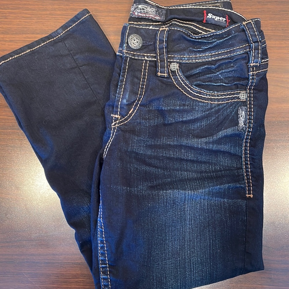 Silver Suki Mid-rise Capri, Super Stretch, W28xL22 1/2